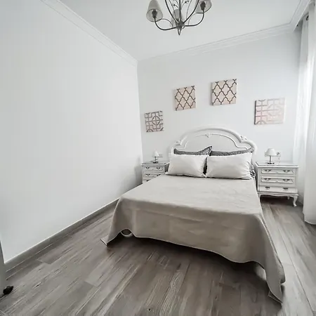 Cd-1382 Two Bedroom With Terrace Apartment